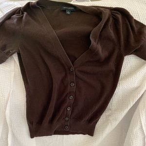 Short sleeve sweater